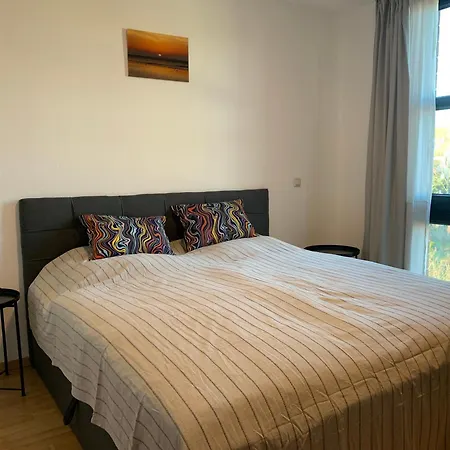Comfort Messe 2 With Kitchen, Balcony, Parking And Elevator Apartamento Düsseldorf
