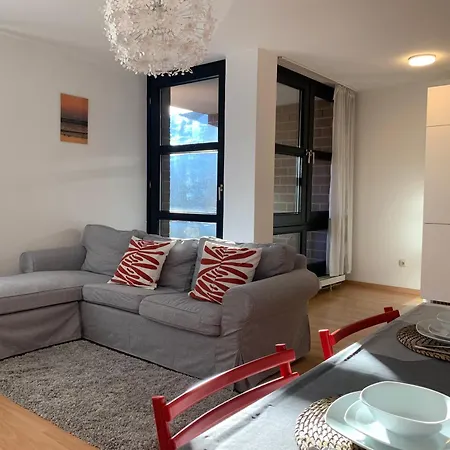 Lejlighed Comfort Messe 2 With Kitchen, Balcony, Parking And Elevator